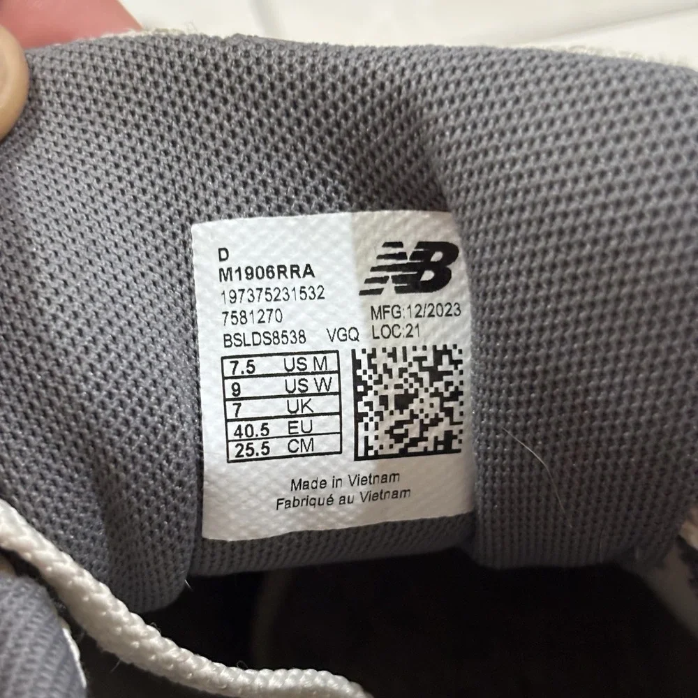 New Balance 1906r Sneakers Men's 7.5 Lavender Pink Mesh Running Shoe